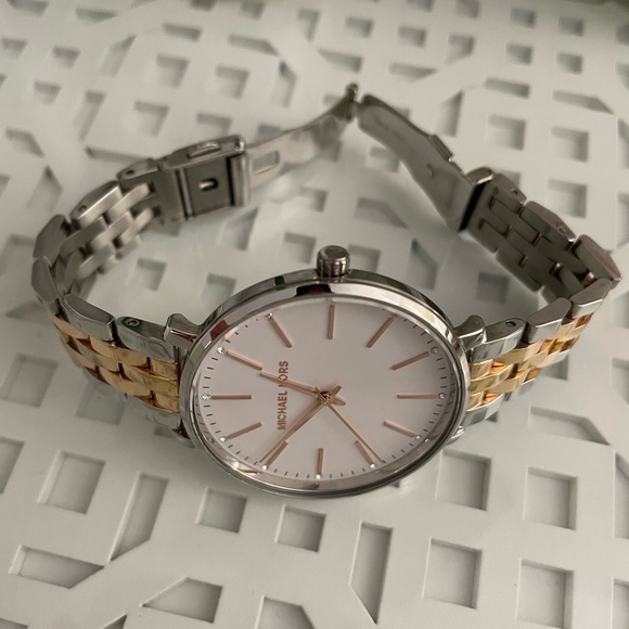 Michael Kors Tri-Tone Pyper Metal Watch - Picture 4 of 12